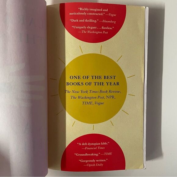 Klara and the Sun by Kazuo Ishiguro Paperback Book GUC - Picture 4 of 9